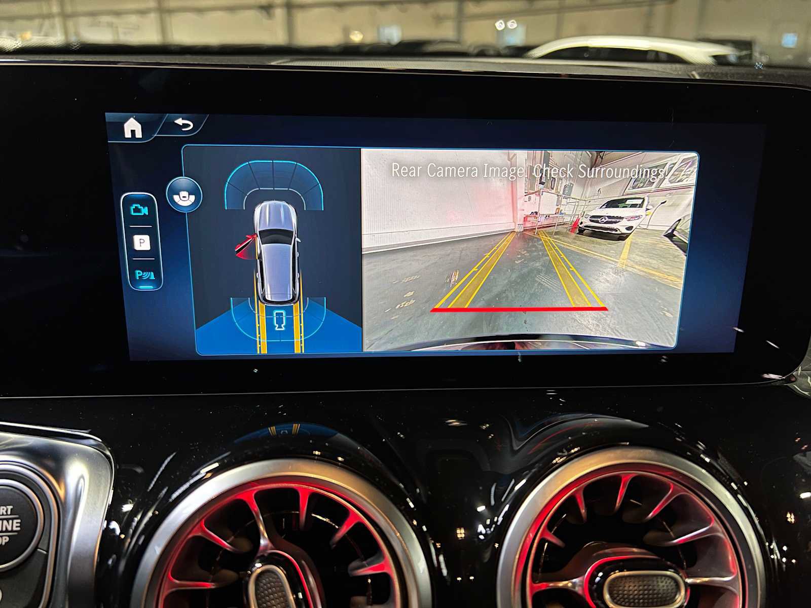 Certified 2025 Mercedes-Benz GLB 250 4MATIC image 36