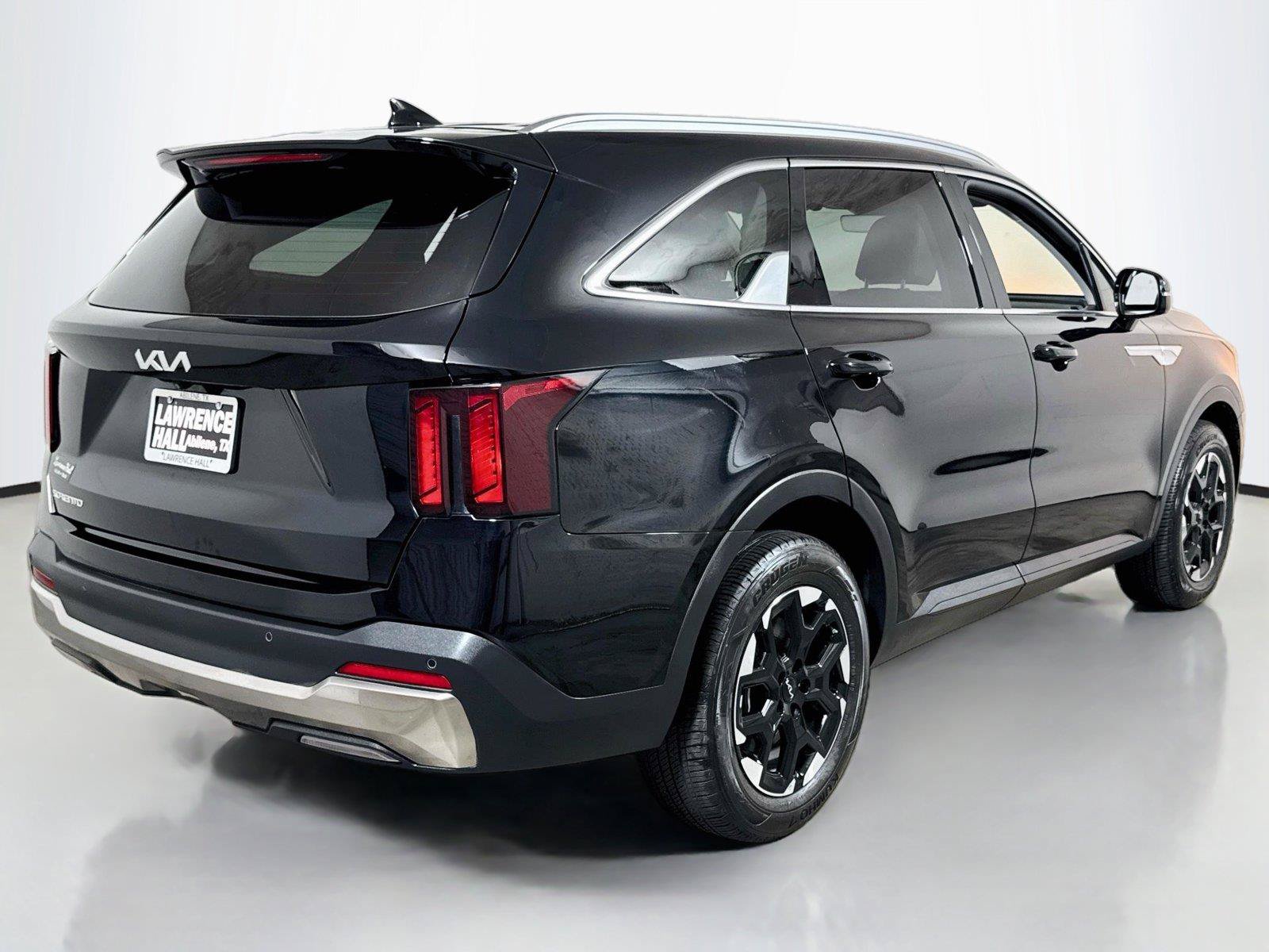 Used 2025 Kia Sorento S FWD image 4