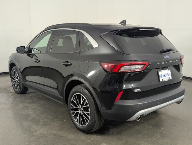 Used 2023 Ford Escape SE image 6