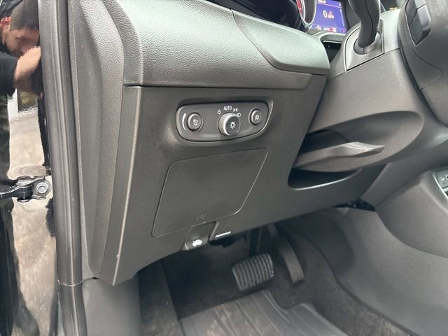 Used 2023 Buick Encore GX Preferred w/ Cold Weather Comfort Package image 28