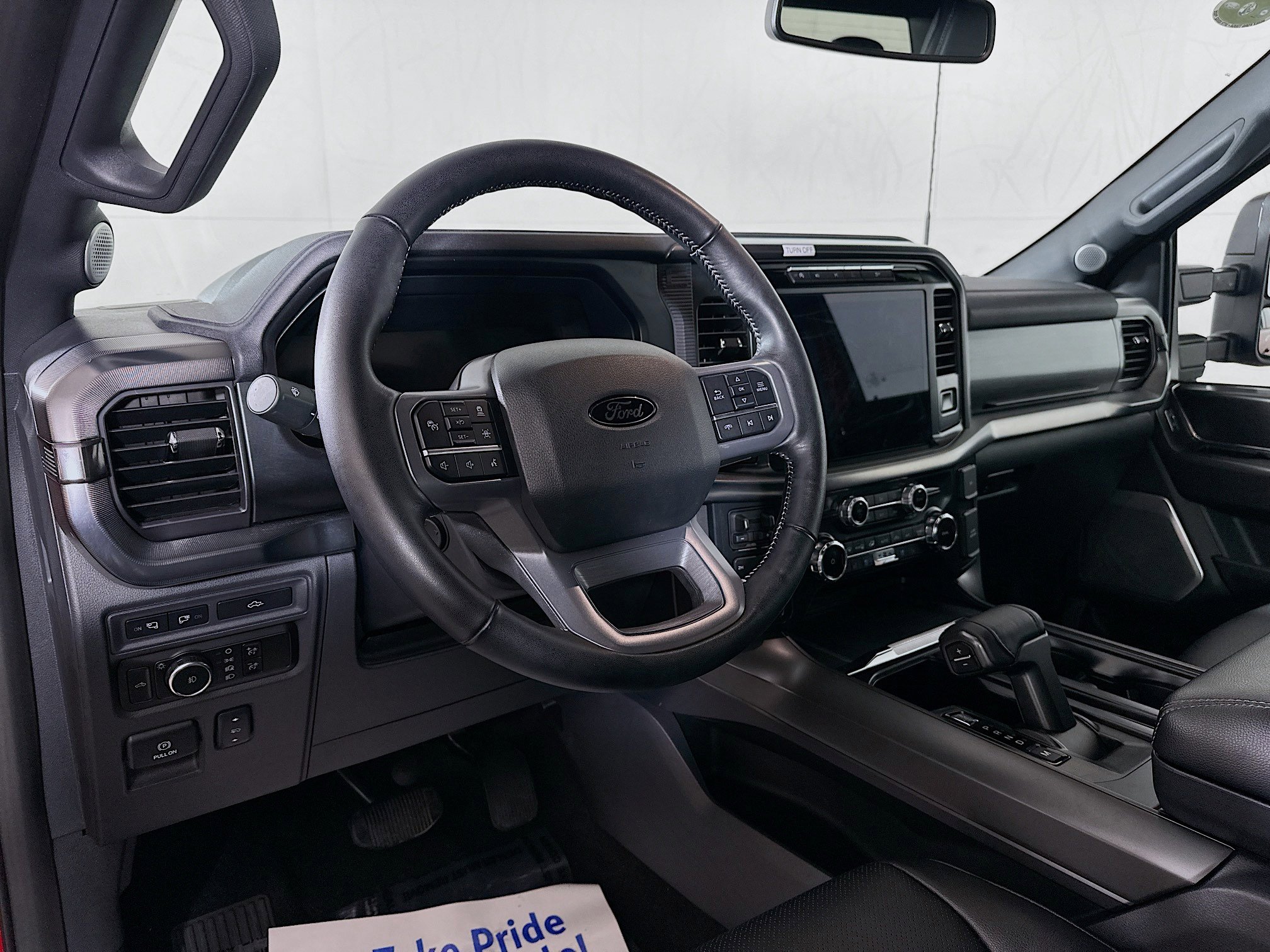 Used 2024 Ford F150 Lariat w/ Equipment Group 502A High image 9