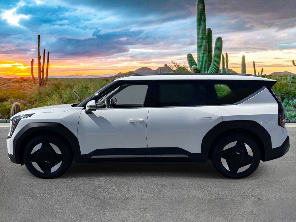 Used 2024 Kia EV9 Wind image 6