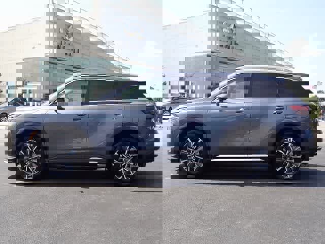 New 2026 INFINITI QX60 Luxe w/ Cargo Package image 2