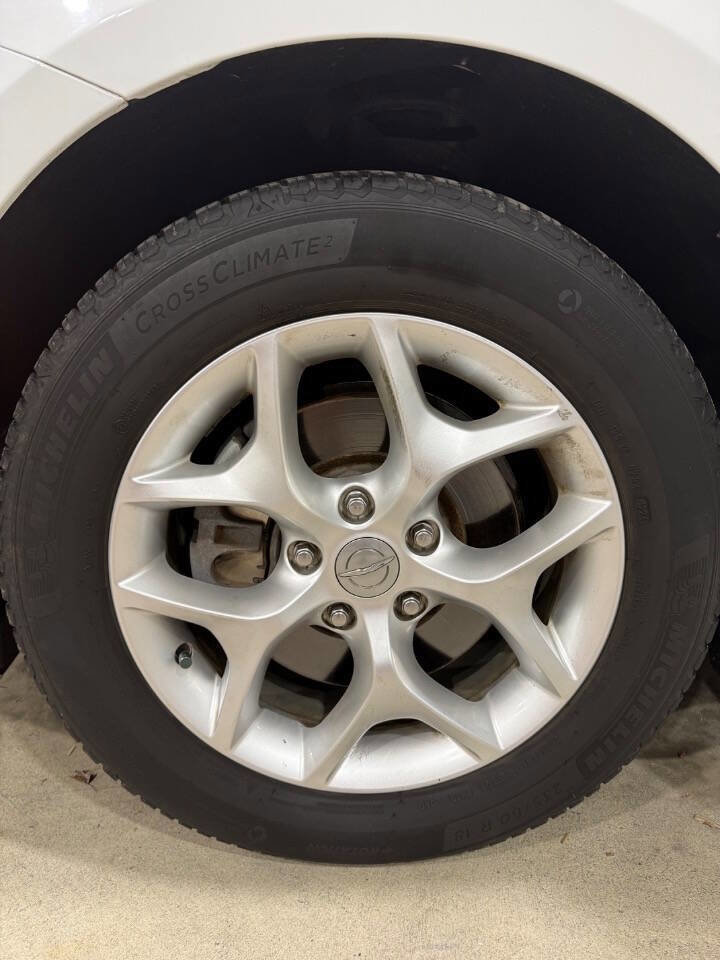 Used 2020 Chrysler Pacifica Limited image 17