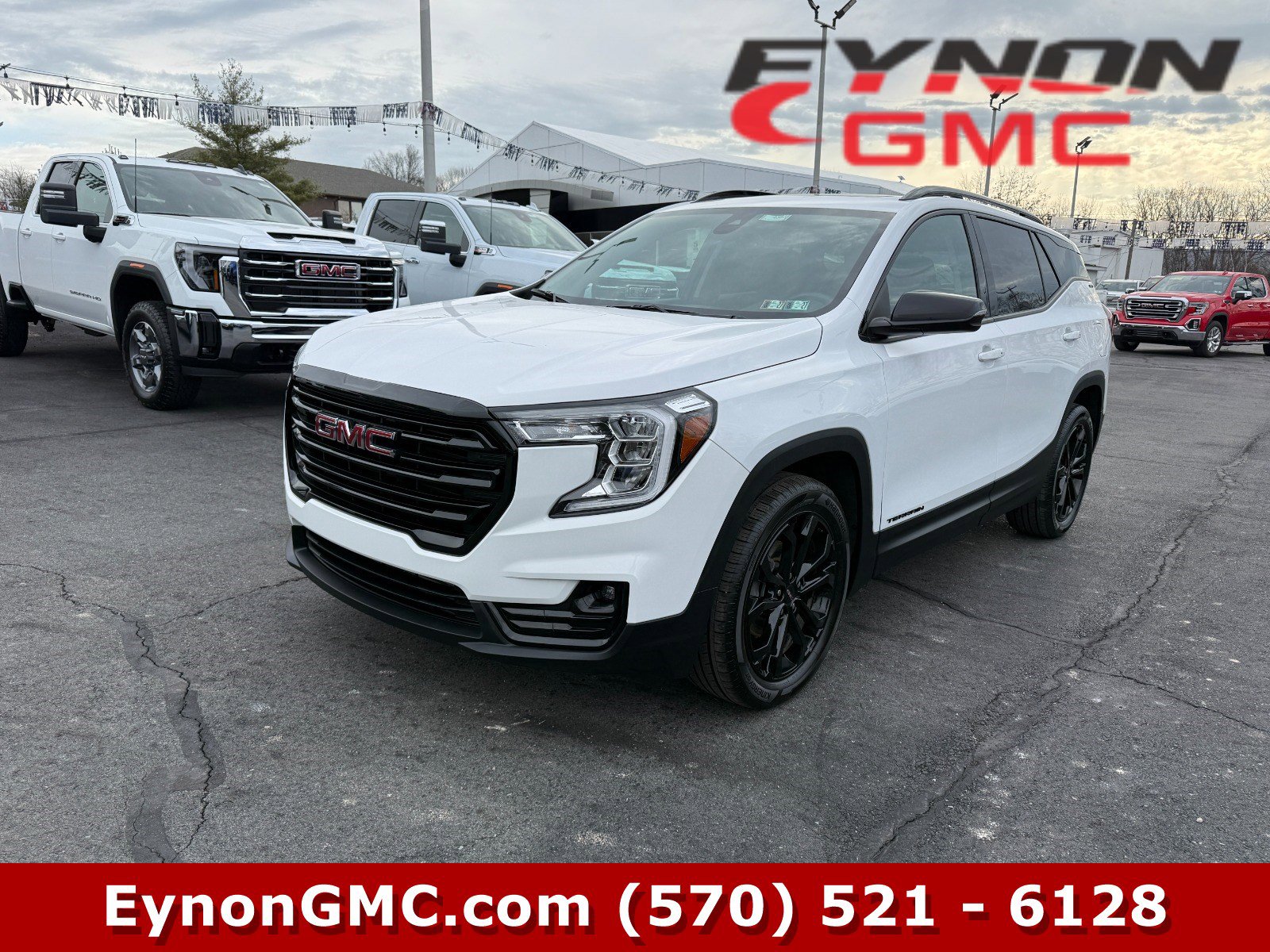 Used 2022 GMC Terrain SLT w/ Elevation Edition image 1