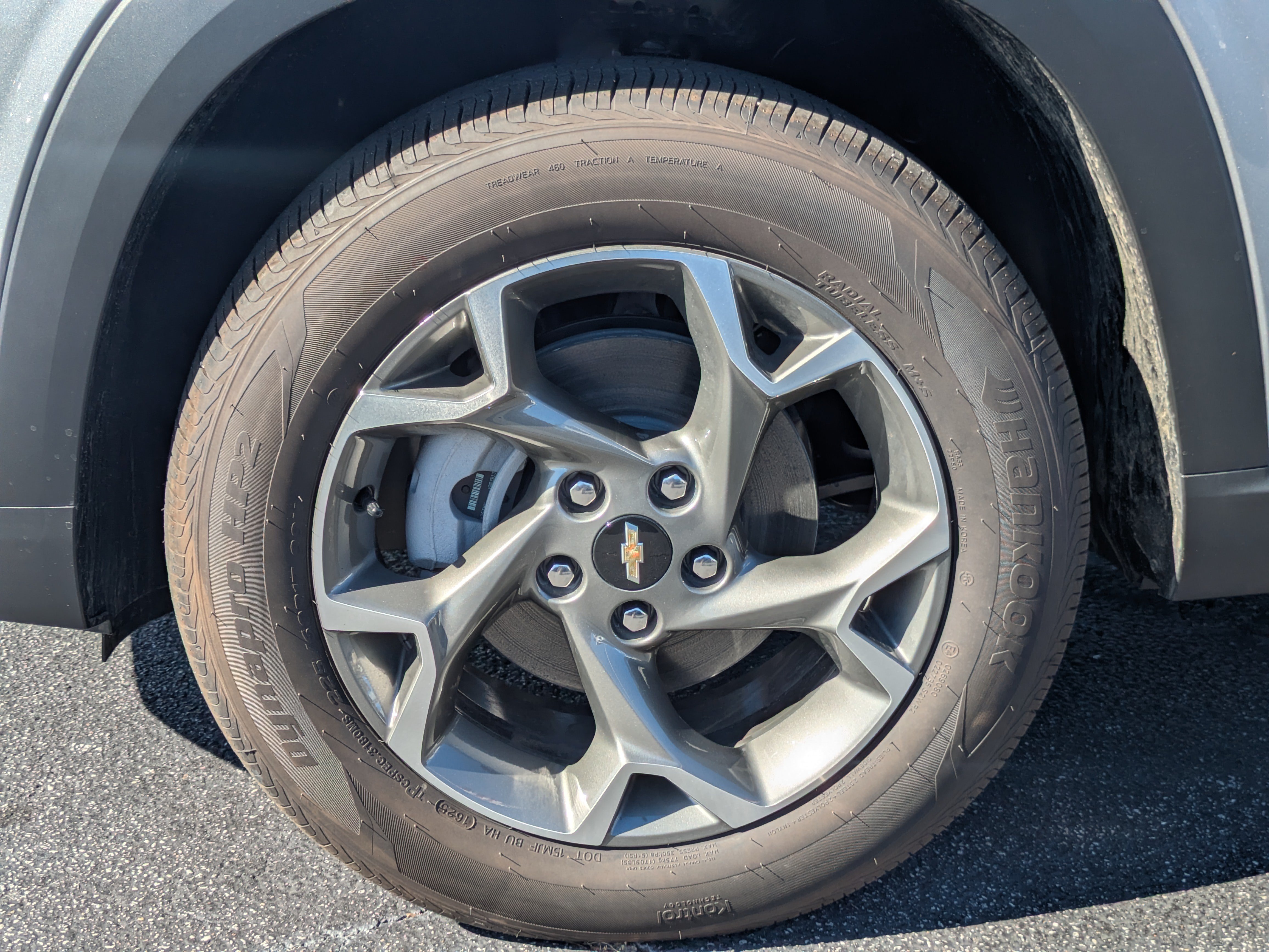 New 2025 Chevrolet Trax LT w/ Driver Confidence Package FWD image 32