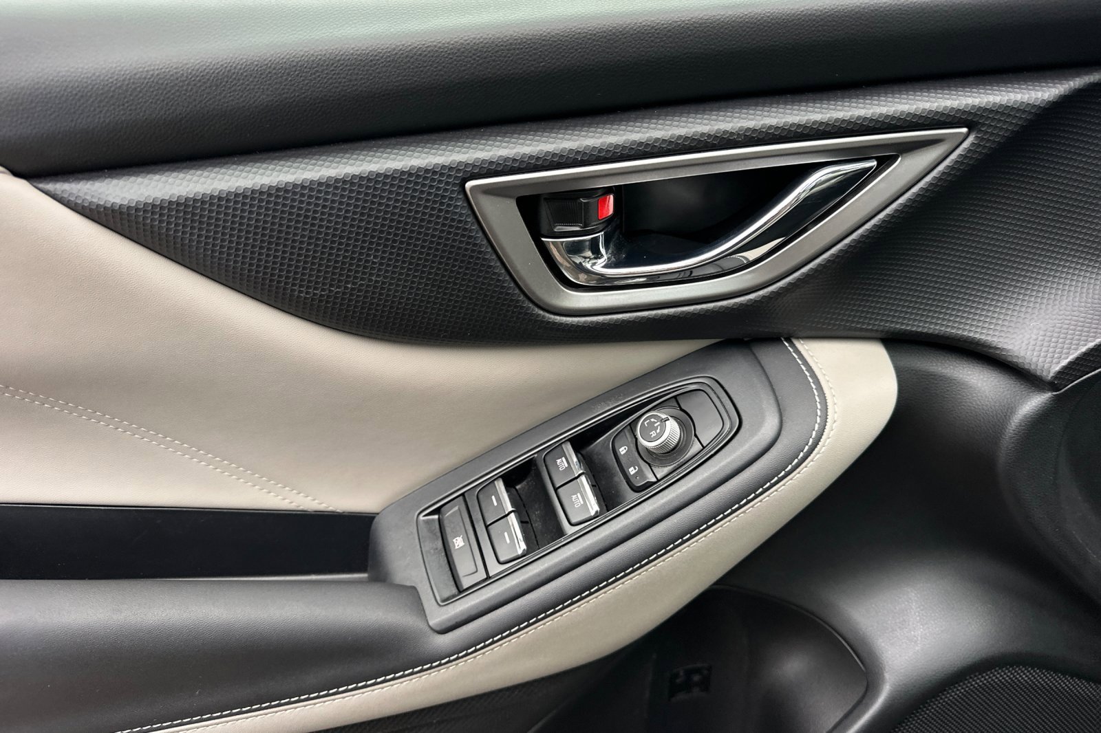 Used 2023 Subaru Forester Limited image 11