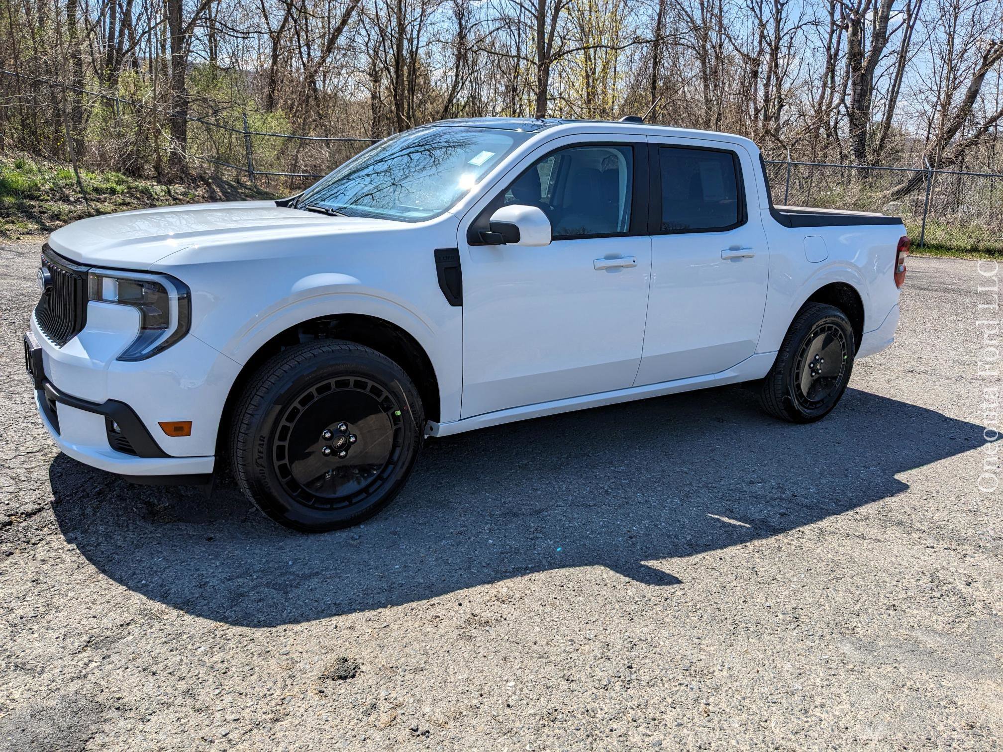 New 2025 Ford Maverick Lobo image 7