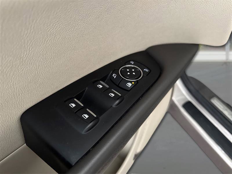 Used 2019 Lincoln Nautilus Premier image 27