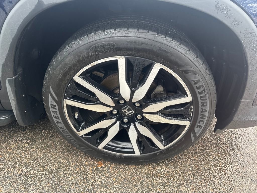 Used 2019 Honda Pilot Touring image 4