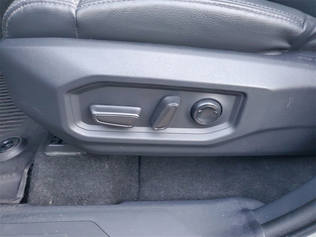 Used 2023 Toyota Tundra Limited image 17