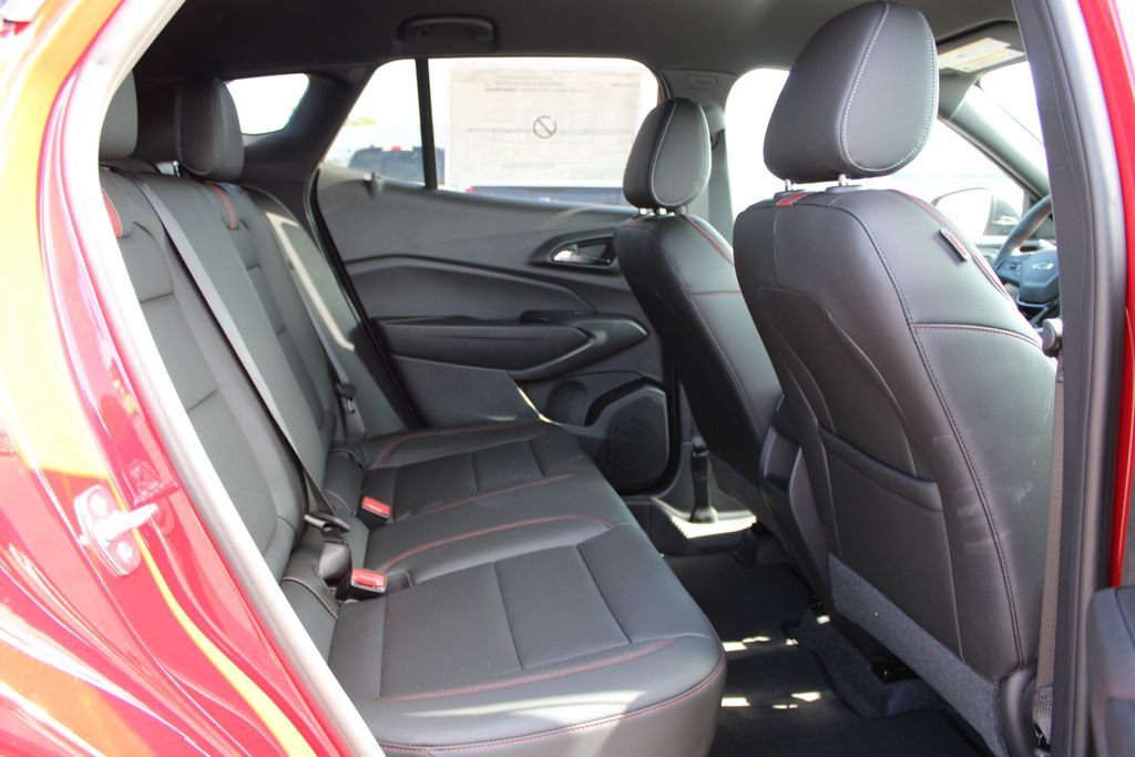 New 2026 Chevrolet Trax RS w/ Driver Confidence Package FWD image 32