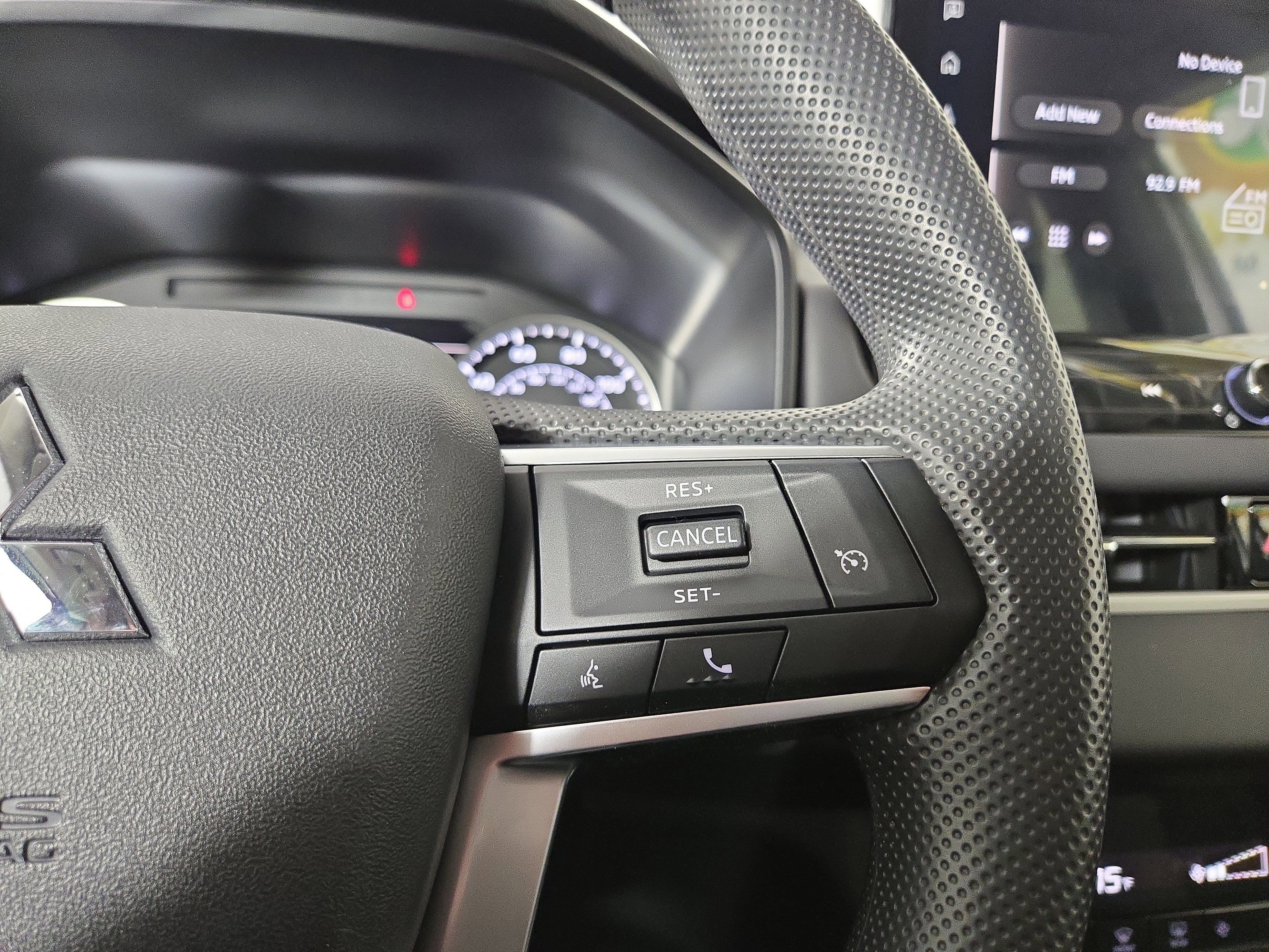 New 2026 Mitsubishi Outlander ES image 16