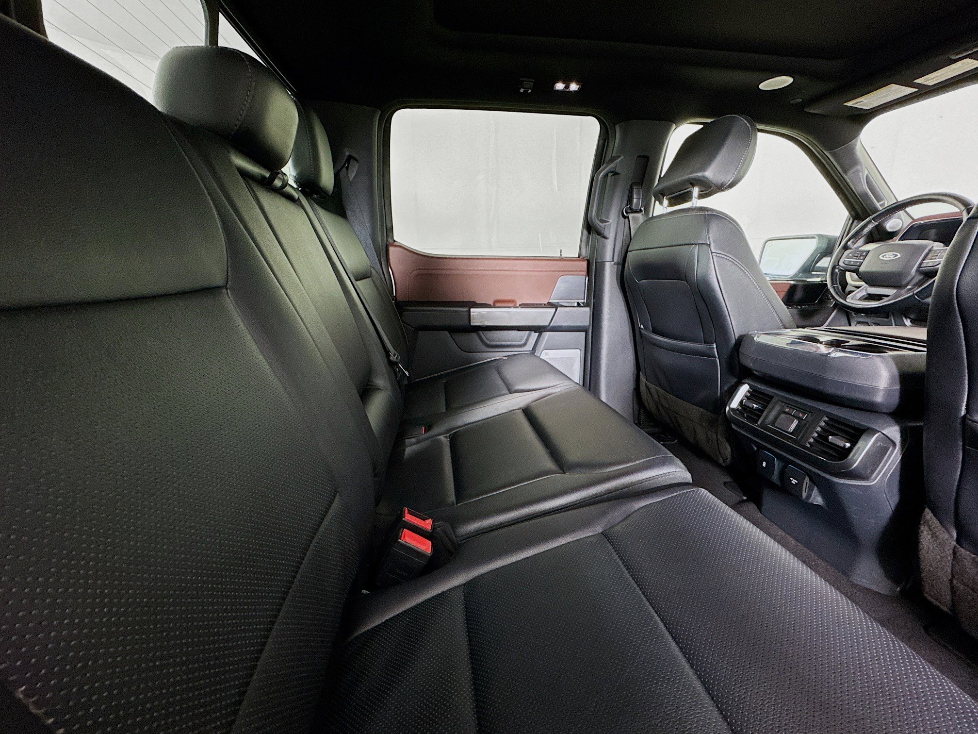 Used 2023 Ford F150 Lariat w/ Equipment Group 502A High image 26