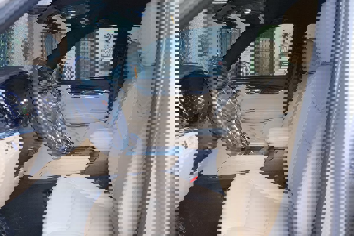 Used 2019 Cadillac XT5 FWD image 13