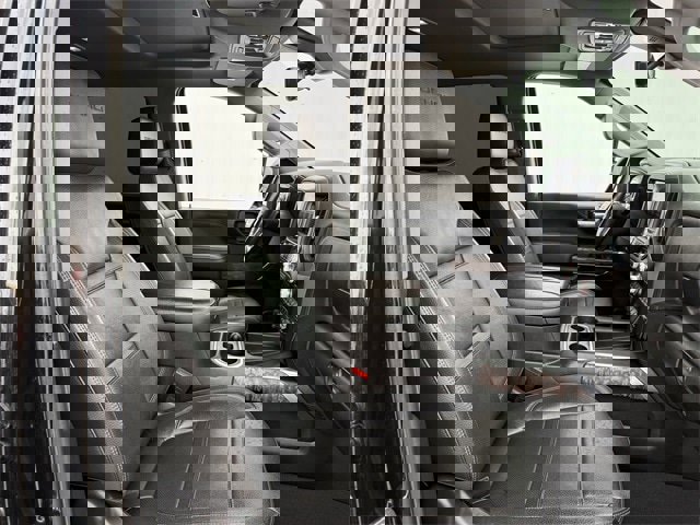 Used 2023 GMC Sierra 2500 Denali w/ Denali Black Diamond Edition image 32