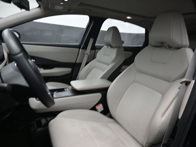 Used 2023 Nissan Ariya FWD image 16