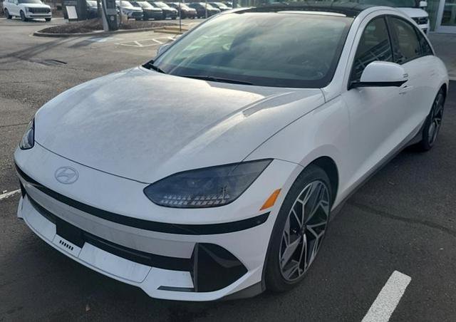 Used 2024 Hyundai Ioniq 6 Limited image 1