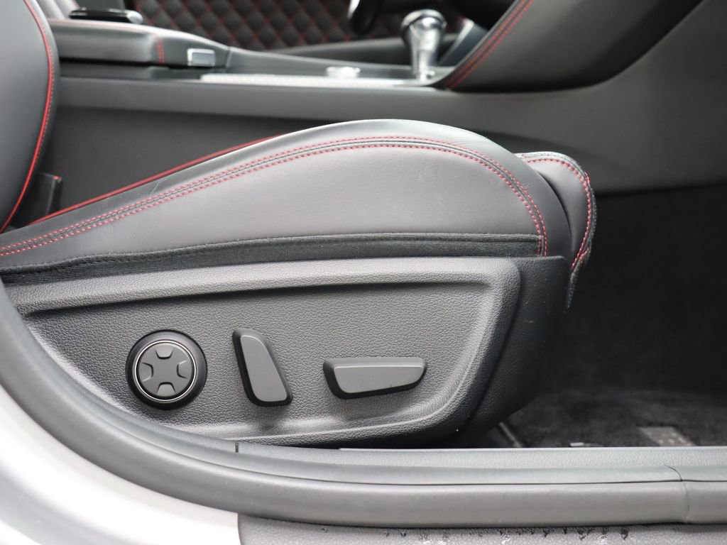 Used 2023 Genesis G70 3.3T w/ Sport Prestige Package RWD image 32