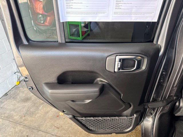 Used 2023 Jeep Wrangler Unlimited Sport AWD/4WD image 15