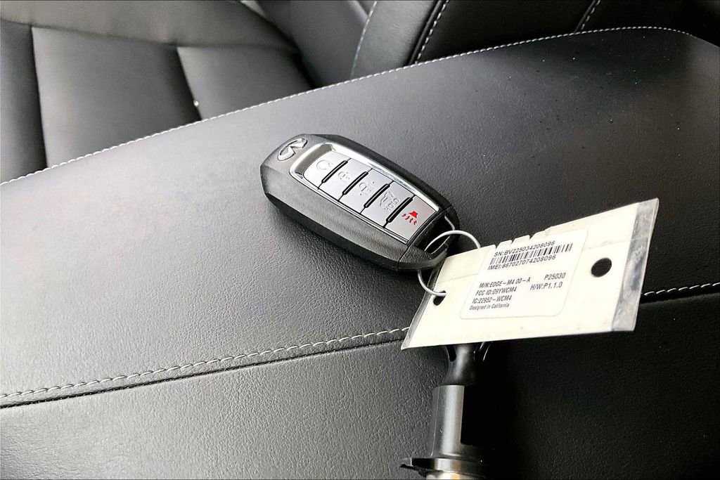 Certified 2025 INFINITI QX50 Pure image 13