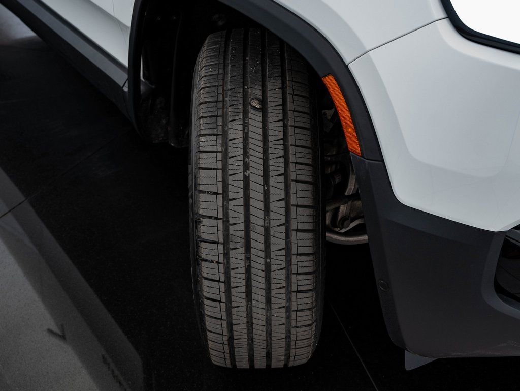 Used 2023 Rivian R1S Adventure image 52