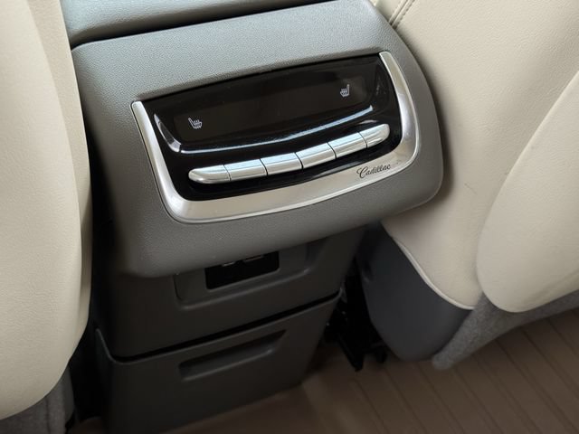 Used 2023 Cadillac XT6 Premium Luxury AWD/4WD image 30
