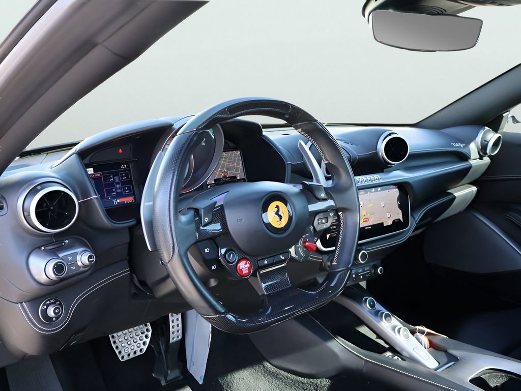 Used 2020 Ferrari Portofino RWD image 25