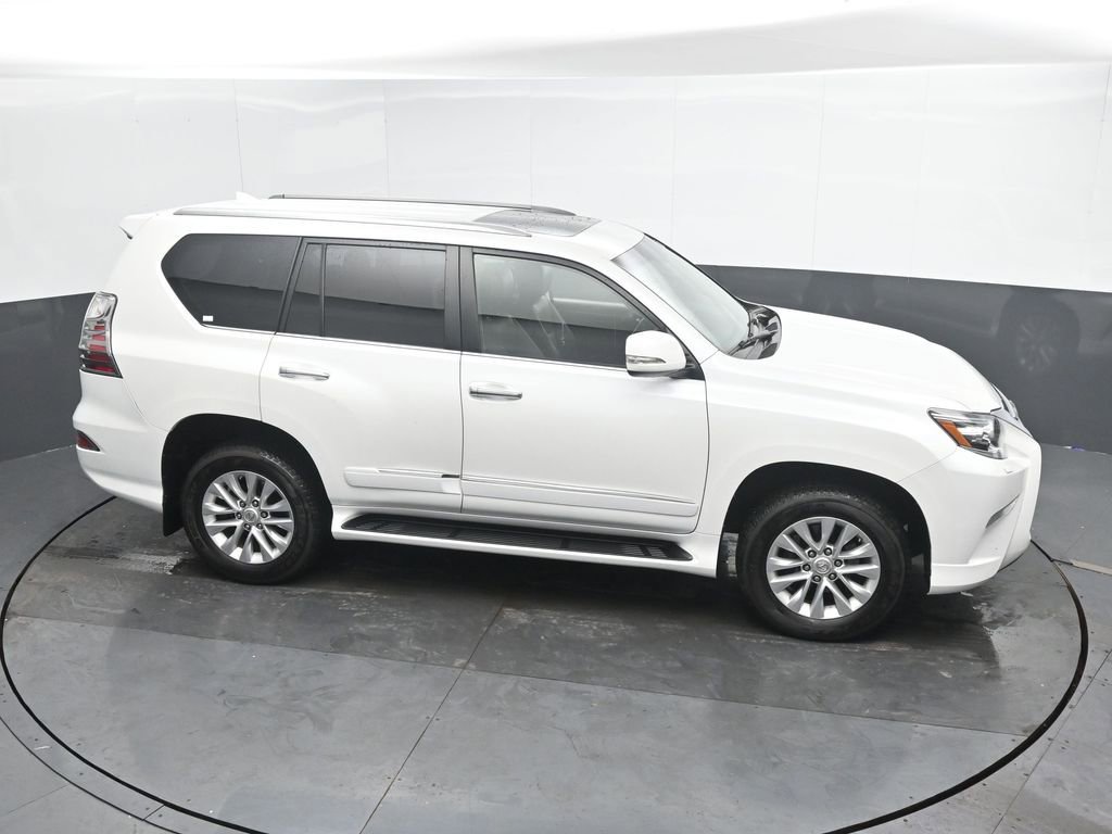 Used 2019 Lexus GX 460 image 36