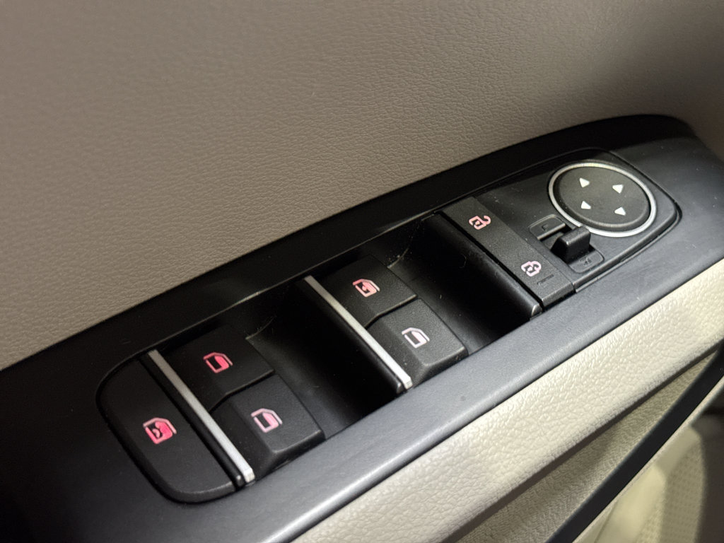 Used 2020 Kia Soul S FWD image 31