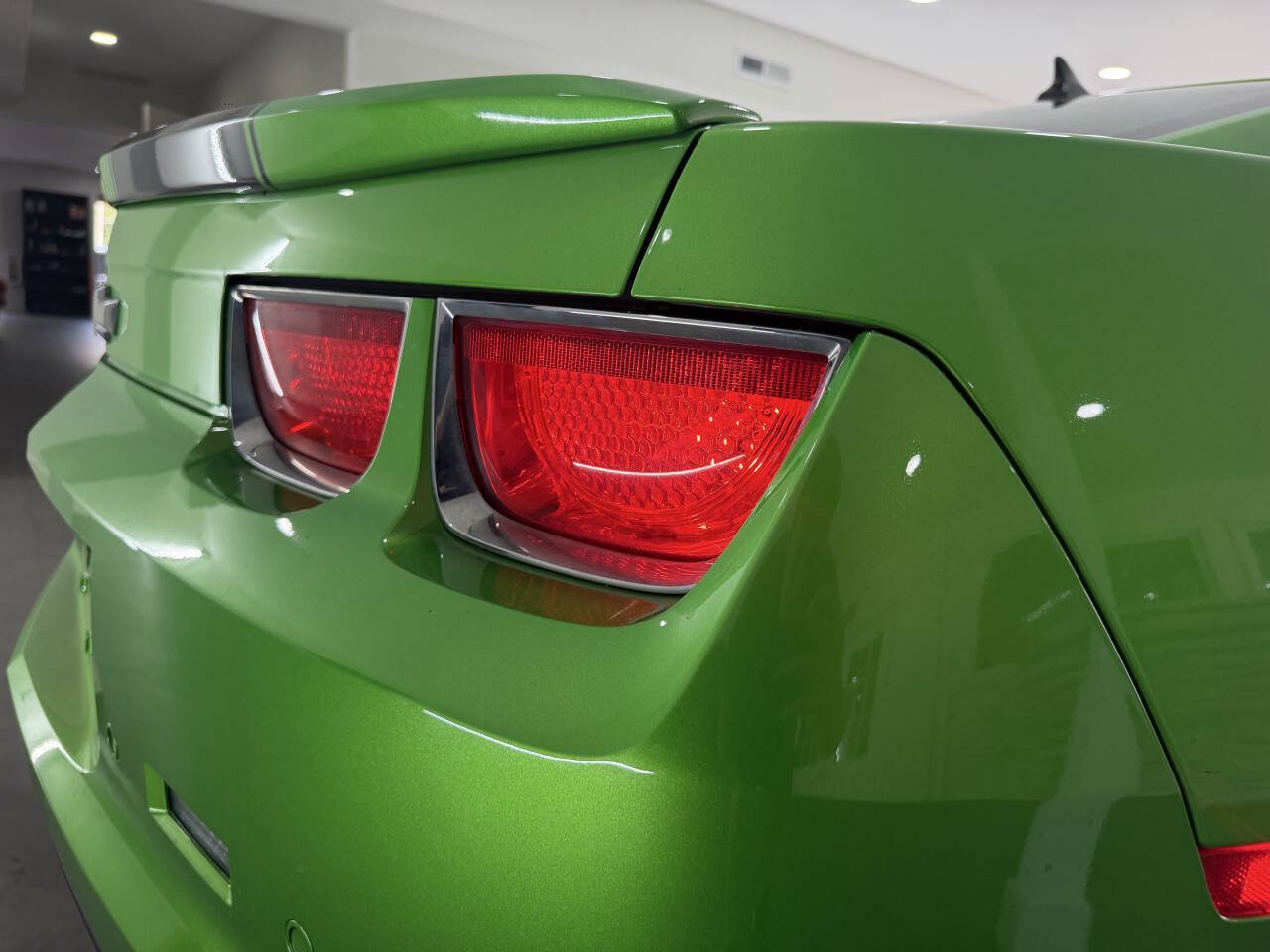 Used 2010 Chevrolet Camaro LT RWD image 7