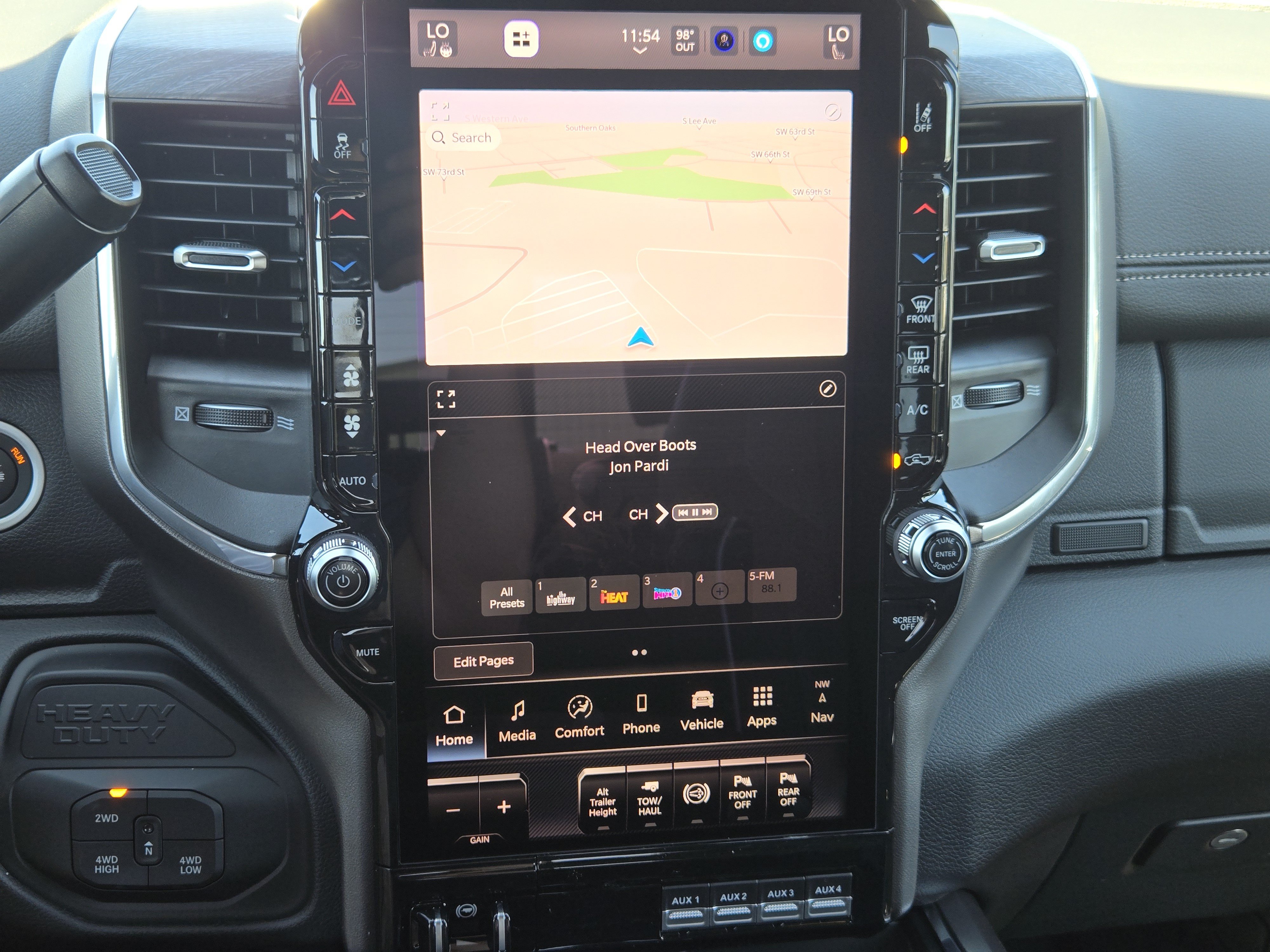 New 2026 RAM 3500 Laramie AWD/4WD image 14