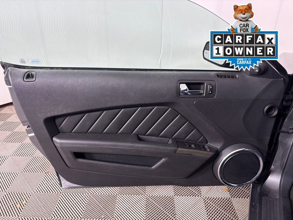 Used 2013 Ford Mustang Premium image 16