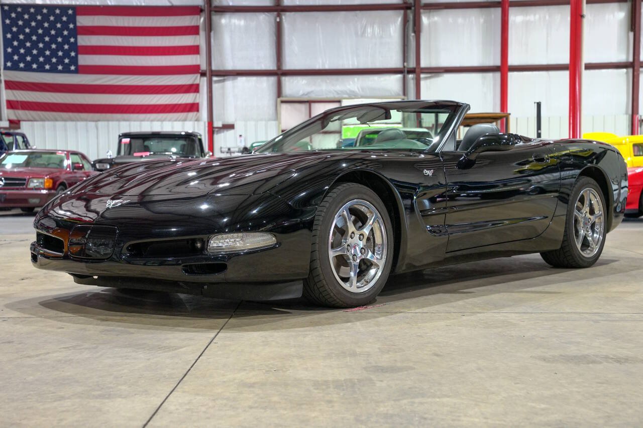 Used 2003 Chevrolet Corvette Convertible w/ Preferred Equipment Group1 RWD image 1