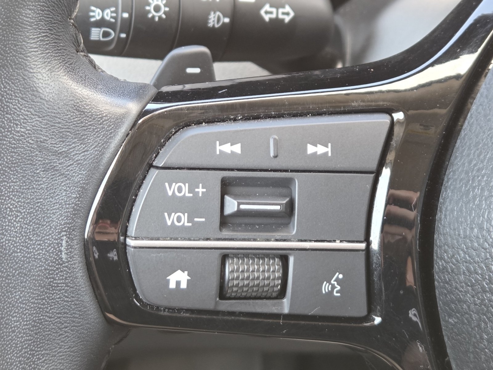 Used 2024 Honda Pilot Touring image 34