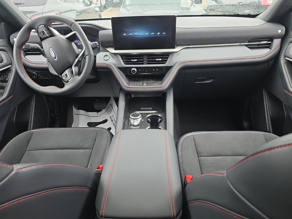 Used 2025 Ford Explorer ST AWD/4WD image 7