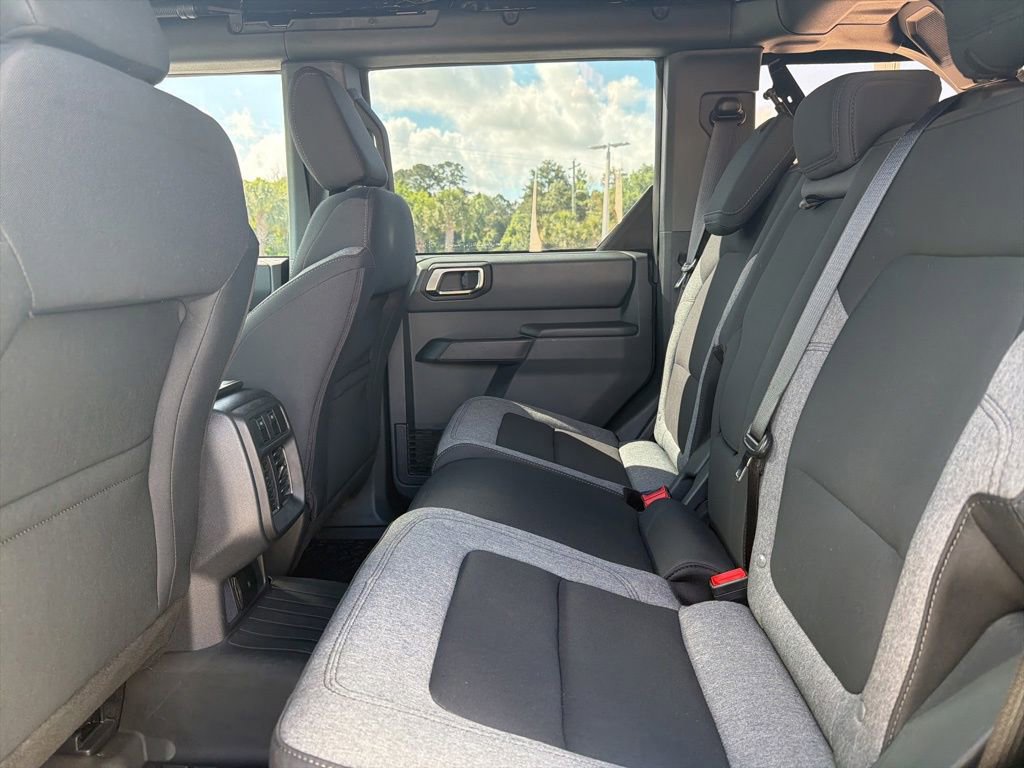 Certified 2025 Ford Bronco 4-Door w/ Sasquatch Package AWD/4WD image 17