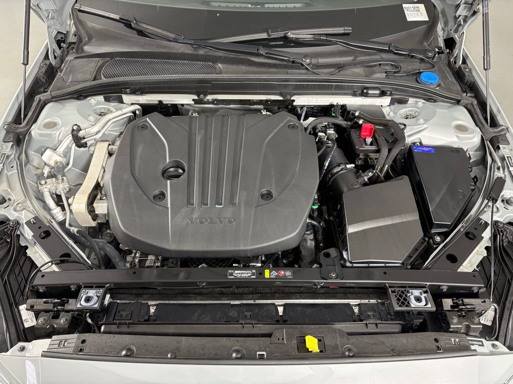 Used 2024 Volvo S60 B5 Core image 40