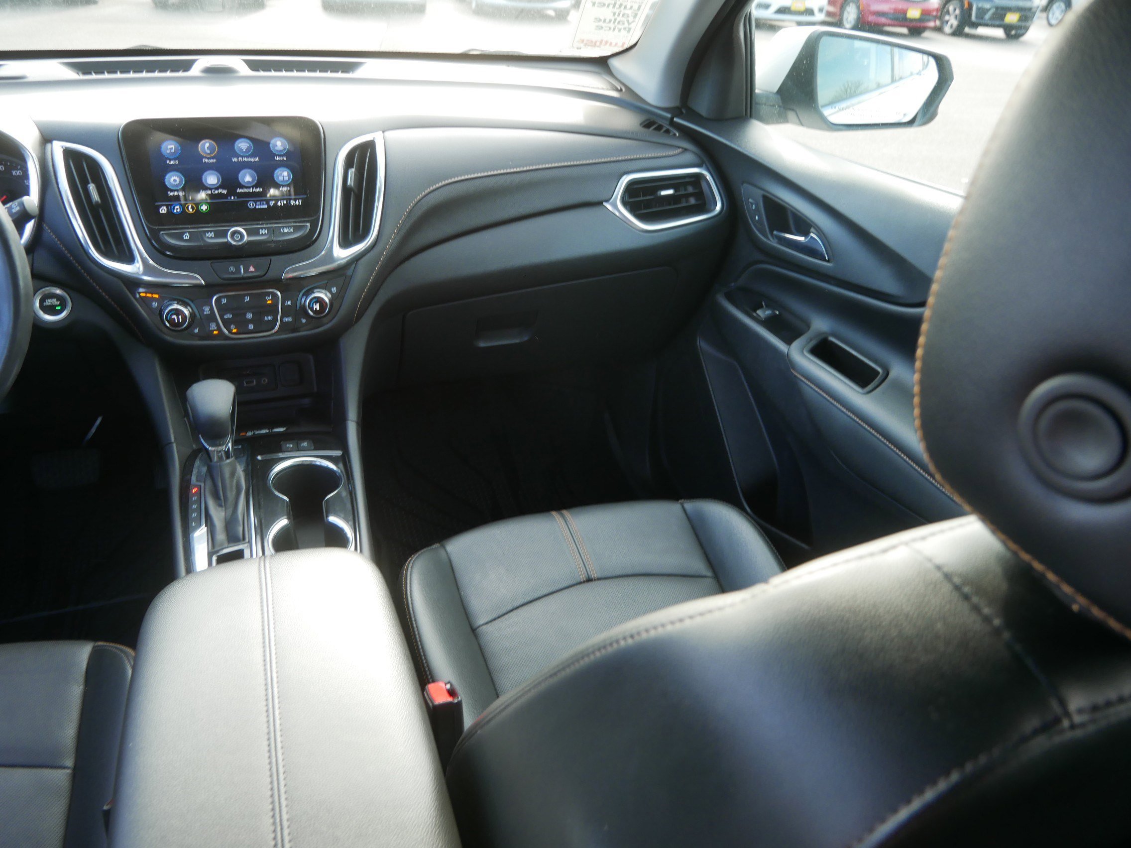 Used 2022 Chevrolet Equinox Premier image 11