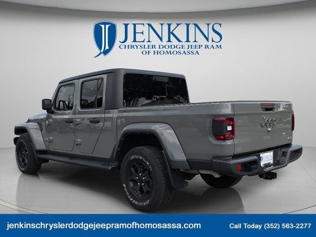 Used 2023 Jeep Gladiator Overland w/ LED Lighting Group AWD/4WD image 7