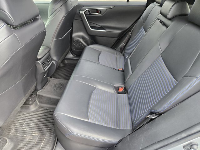 Used 2020 Toyota RAV4 XSE w/ XSE Grade Weather Package AWD/4WD image 17