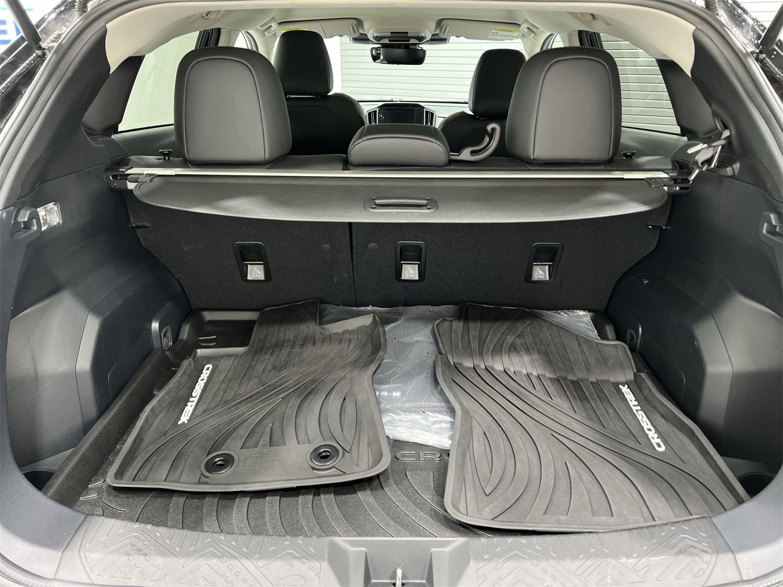 Certified 2025 Subaru Crosstrek 2.5i Limited w/ Crosstrek Mirror Package image 22