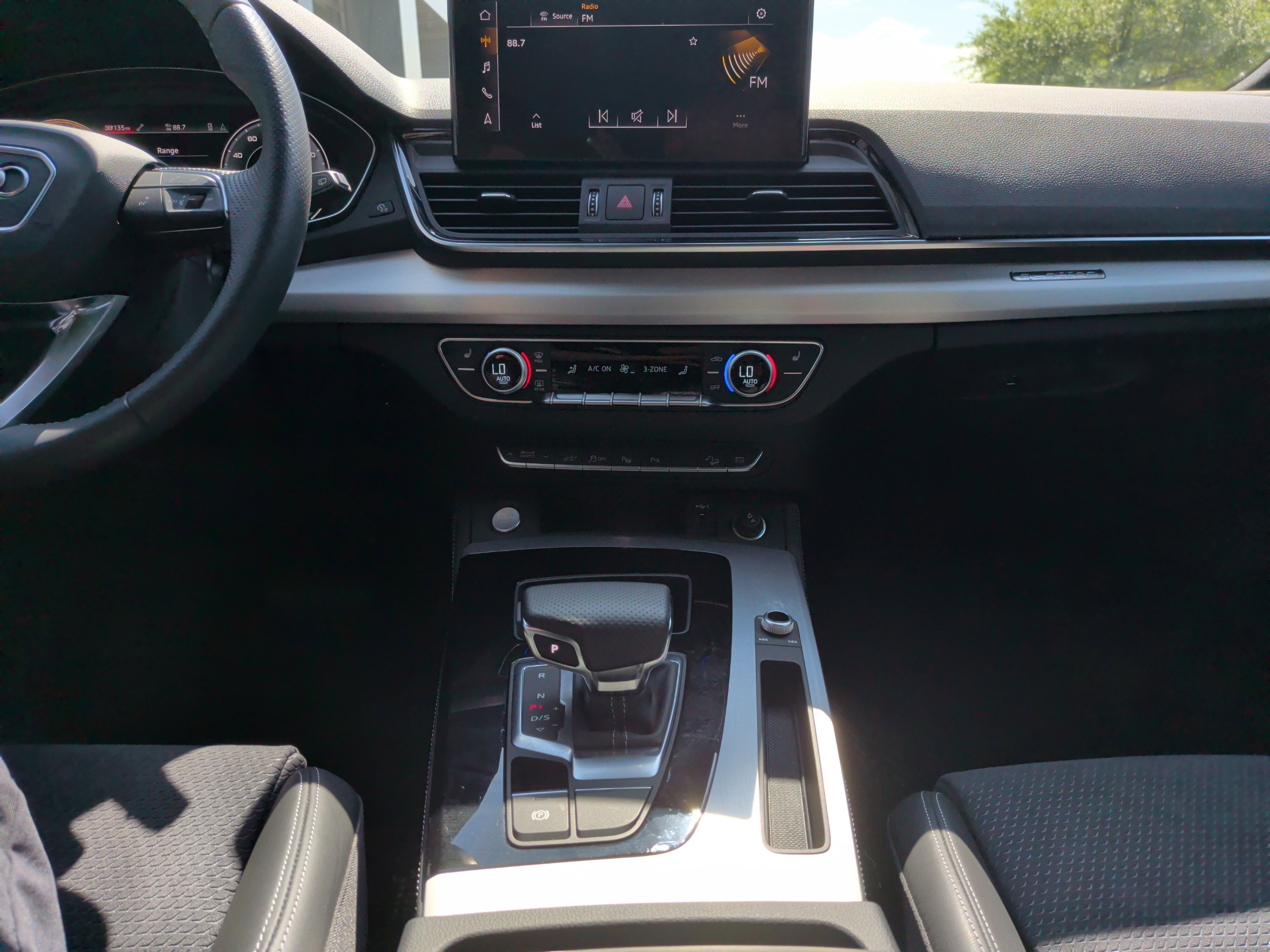 Certified 2023 Audi Q5 e Prestige w/ Prestige Package AWD/4WD image 31