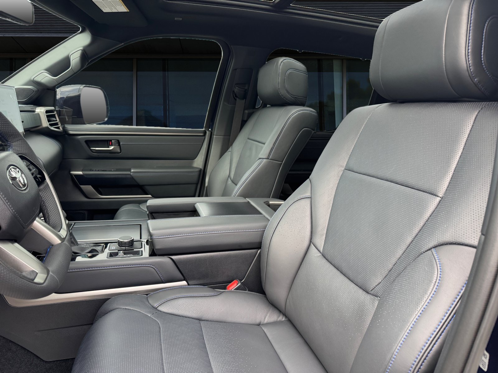 Used 2026 Toyota Tundra Platinum AWD/4WD image 2