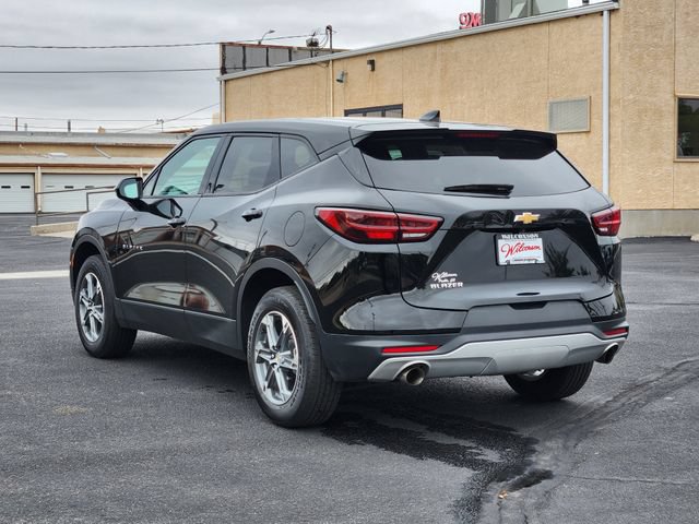 Used 2025 Chevrolet Blazer LT FWD image 5