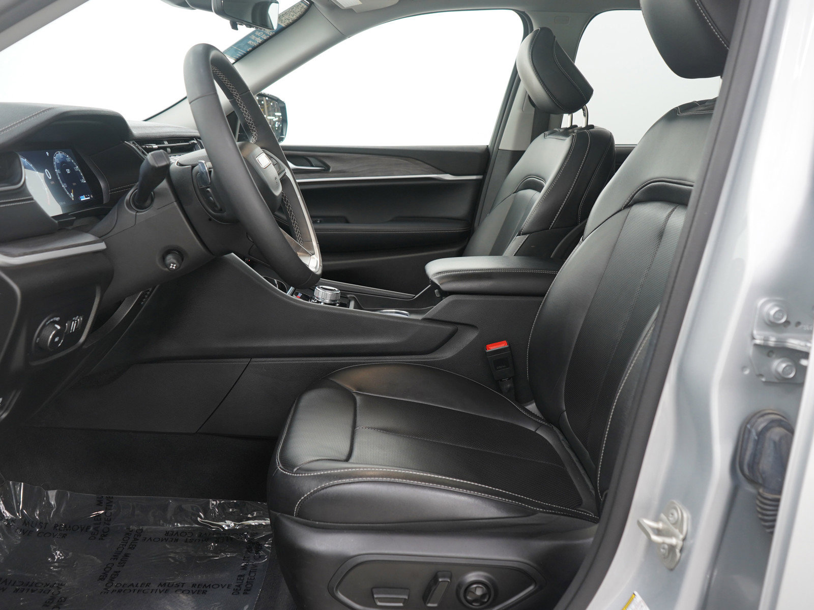 Used 2023 Jeep Grand Cherokee L Limited w/ Luxury Tech Group II image 27