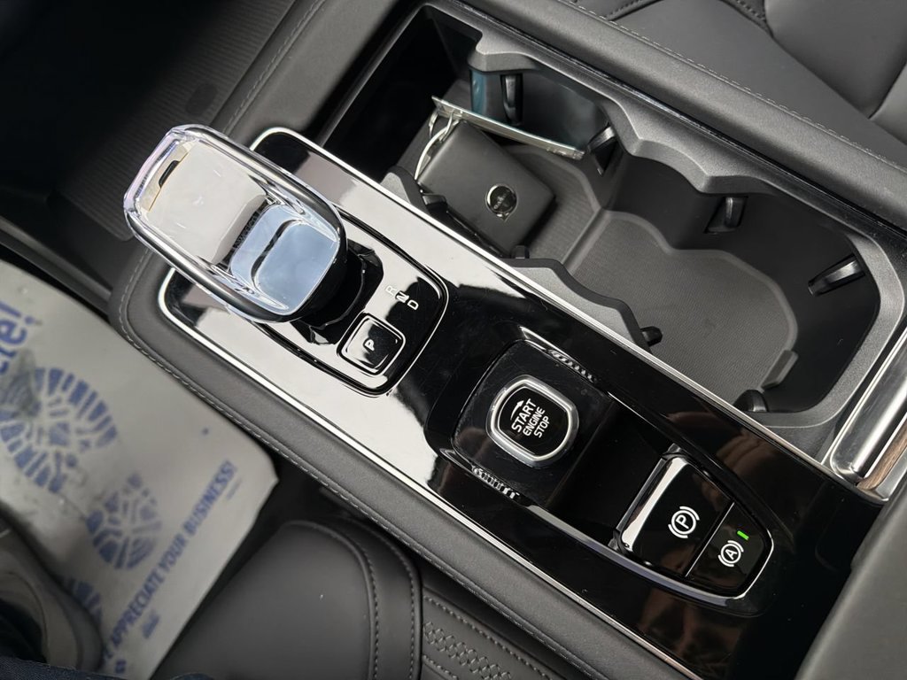 Certified 2026 Volvo XC90 B6 Plus AWD/4WD image 22