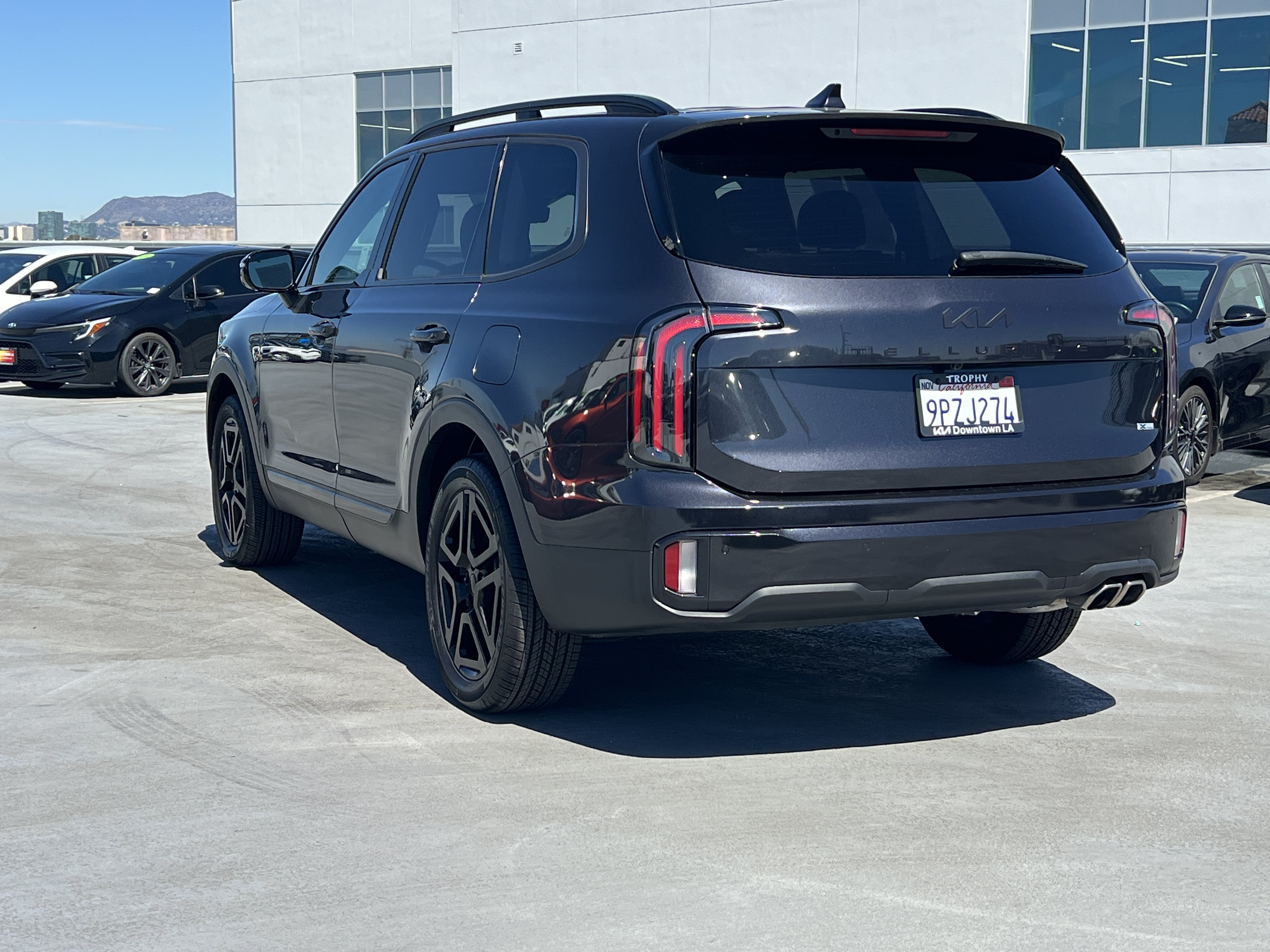 Certified 2025 Kia Telluride SX Prestige X-Line AWD/4WD image 4