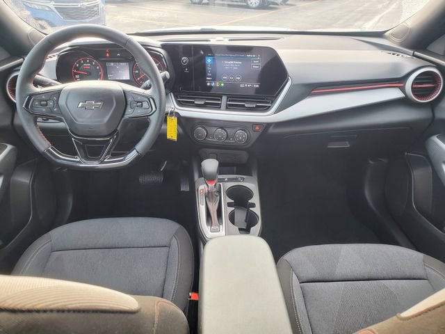 Certified 2024 Chevrolet Trax RS w/ Sunroof Package image 13