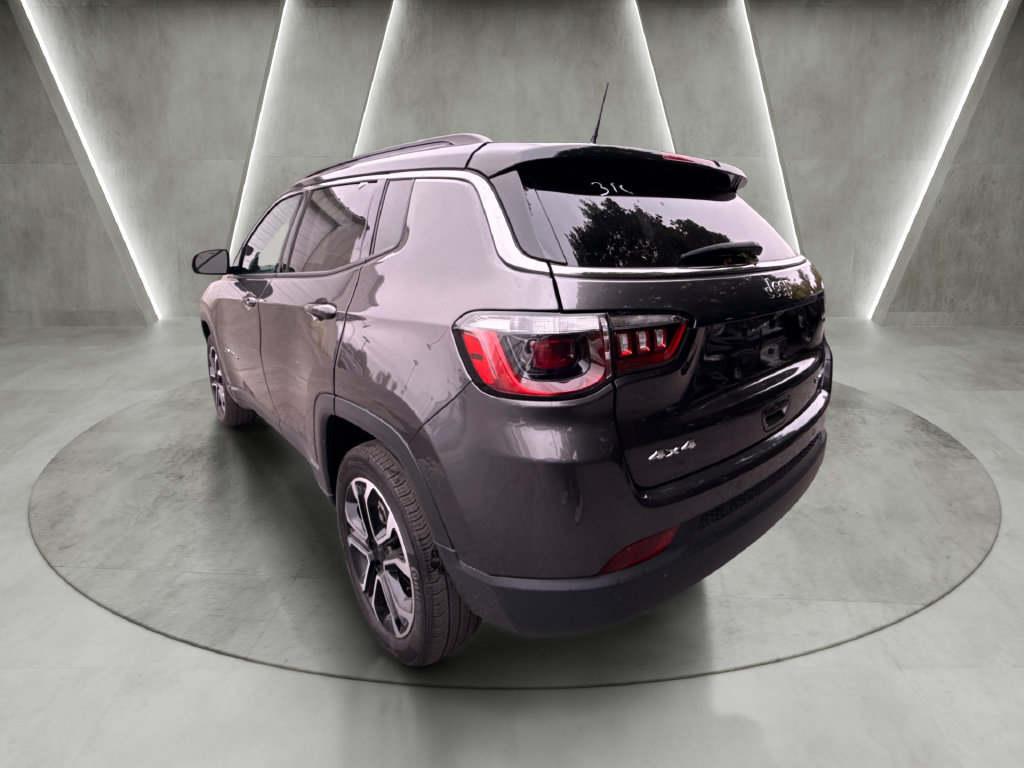 Used 2023 Jeep Compass Limited AWD/4WD image 5